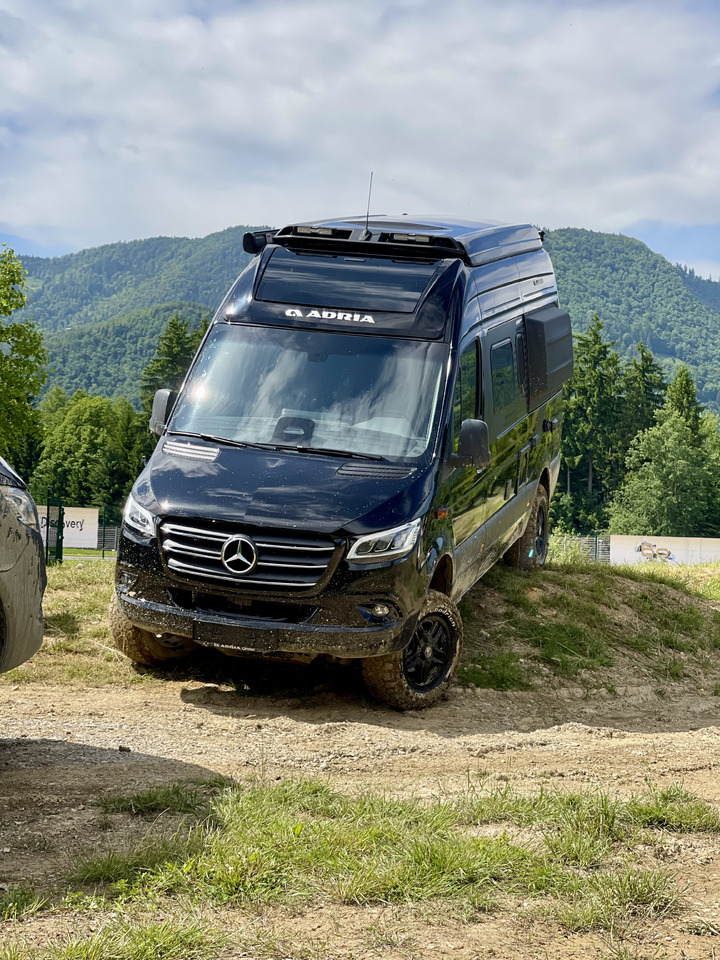 ADRIA Super Twin 600 SP - Camper van: fotoğraf 3 ADRIA Super Twin 600 SP - Camper van: fotoğraf 3