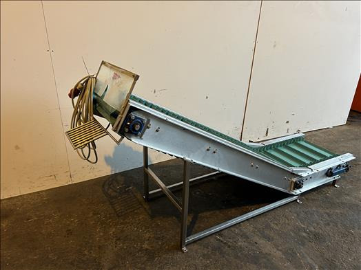 NNP Flighted elevator conveyor - Konveyör: fotoğraf 3 NNP Flighted elevator conveyor - Konveyör: fotoğraf 3