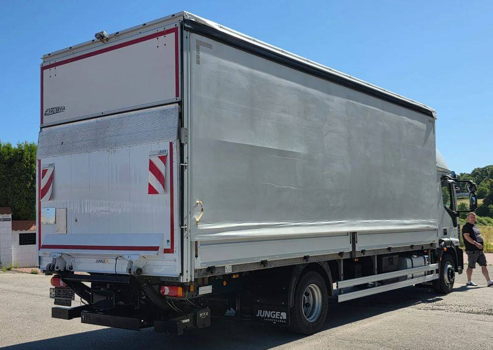 Iveco EUROCARGO 160E320/FIRANKA/WINDA/AUTOMAT/NISKI PRZEBIEG/E6/SPROWADZONY/PIERWSZY WŁAŚCICIEL - Tenteli kamyon: fotoğraf 5 Iveco EUROCARGO 160E320/FIRANKA/WINDA/AUTOMAT/NISKI PRZEBIEG/E6/SPROWADZONY/PIERWSZY WŁAŚCICIEL - Tenteli kamyon: fotoğraf 5