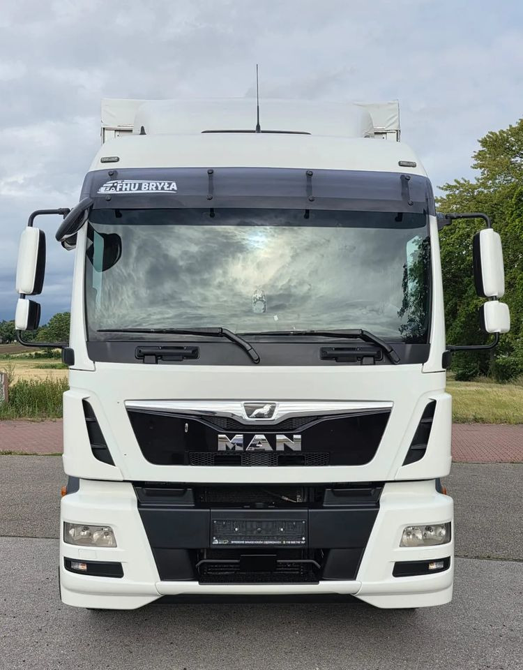 MAN TGM 18.290 / 18.250 /E6 / 22 PALETY / AUTOMAT / ZSUWANY DACH ORAZ BOKI / 9700 ŁADOWNOŚĆ / SERWISOWANY / NISKI PRZEBIEG / WINDA / FIRANKA / SPROWADZONY / 2019 / 335 TYŚ PRZEBIEG / PIERWSZY WŁAŚCIC - Tenteli kamyon: fotoğraf 3 MAN TGM 18.290 / 18.250 /E6 / 22 PALETY / AUTOMAT / ZSUWANY DACH ORAZ BOKI / 9700 ŁADOWNOŚĆ / SERWISOWANY / NISKI PRZEBIEG / WINDA / FIRANKA / SPROWADZONY / 2019 / 335 TYŚ PRZEBIEG / PIERWSZY WŁAŚCIC - Tenteli kamyon: fotoğraf 3