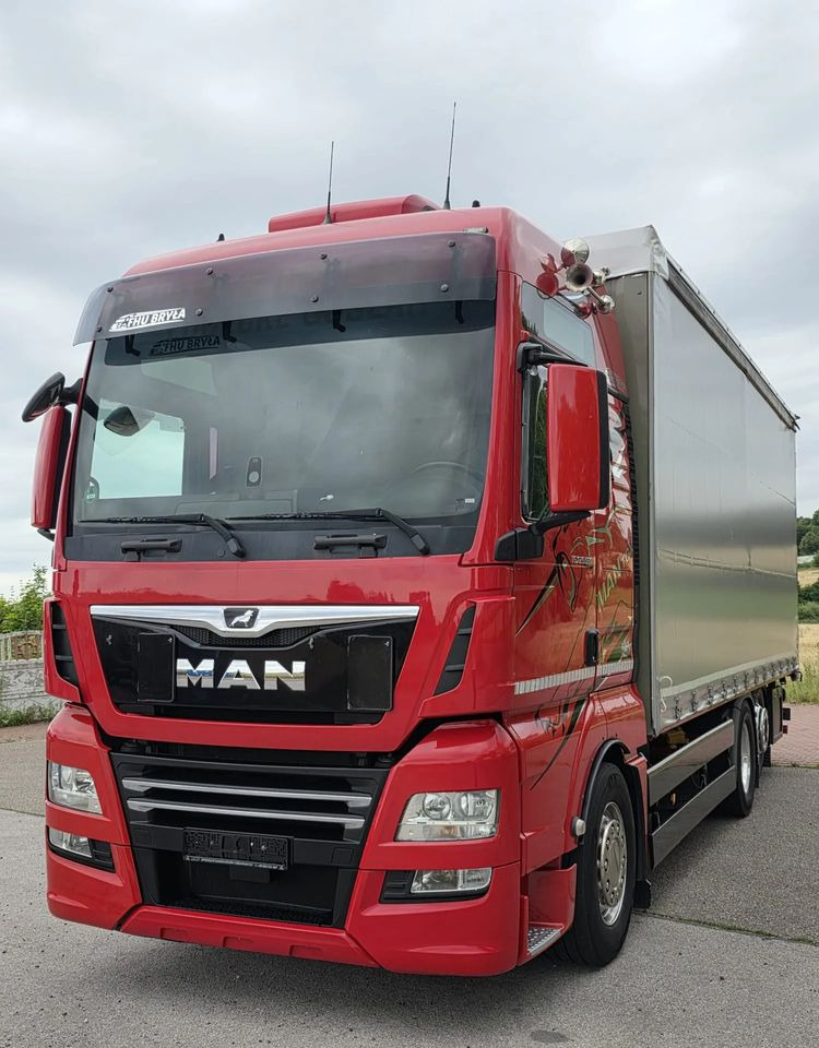 MAN TGX 26.500 / ALUMINIOWE FELGI / LIFT / 6X2 / KLIMA POSTOJOWA / 18PALET / E6 / FIRANKA / 17 TON ŁADOWNOŚĆ / WINDA / NISKI PRZEBIEG / JEDEN WŁAŚCICIEL / PODWIESZANA OŚ - Tenteli kamyon: fotoğraf 4 MAN TGX 26.500 / ALUMINIOWE FELGI / LIFT / 6X2 / KLIMA POSTOJOWA / 18PALET / E6 / FIRANKA / 17 TON ŁADOWNOŚĆ / WINDA / NISKI PRZEBIEG / JEDEN WŁAŚCICIEL / PODWIESZANA OŚ - Tenteli kamyon: fotoğraf 4
