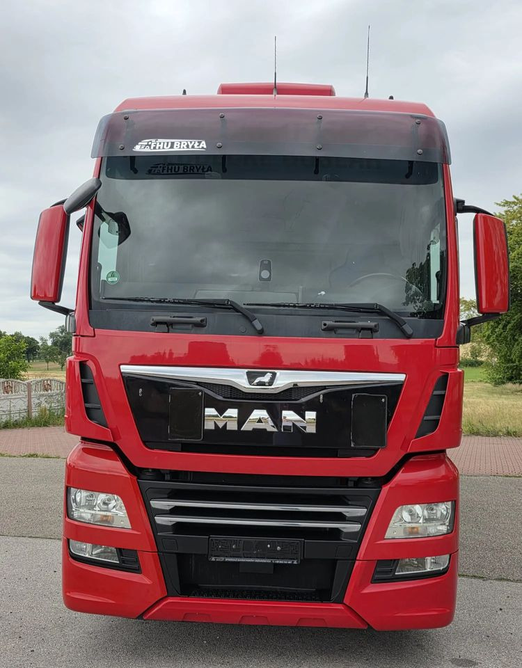 MAN TGX 26.500 / ALUMINIOWE FELGI / LIFT / 6X2 / KLIMA POSTOJOWA / 18PALET / E6 / FIRANKA / 17 TON ŁADOWNOŚĆ / WINDA / NISKI PRZEBIEG / JEDEN WŁAŚCICIEL / PODWIESZANA OŚ - Tenteli kamyon: fotoğraf 5 MAN TGX 26.500 / ALUMINIOWE FELGI / LIFT / 6X2 / KLIMA POSTOJOWA / 18PALET / E6 / FIRANKA / 17 TON ŁADOWNOŚĆ / WINDA / NISKI PRZEBIEG / JEDEN WŁAŚCICIEL / PODWIESZANA OŚ - Tenteli kamyon: fotoğraf 5
