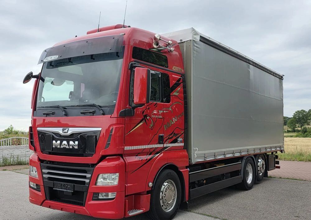 MAN TGX 26.500 / ALUMINIOWE FELGI / LIFT / 6X2 / KLIMA POSTOJOWA / 18PALET / E6 / FIRANKA / 17 TON ŁADOWNOŚĆ / WINDA / NISKI PRZEBIEG / JEDEN WŁAŚCICIEL / PODWIESZANA OŚ - Tenteli kamyon: fotoğraf 2 MAN TGX 26.500 / ALUMINIOWE FELGI / LIFT / 6X2 / KLIMA POSTOJOWA / 18PALET / E6 / FIRANKA / 17 TON ŁADOWNOŚĆ / WINDA / NISKI PRZEBIEG / JEDEN WŁAŚCICIEL / PODWIESZANA OŚ - Tenteli kamyon: fotoğraf 2