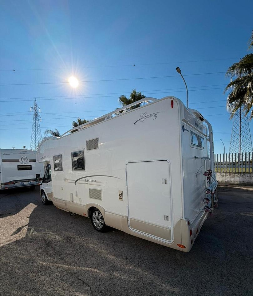 - Karavan: fotoğraf 3 - Karavan: fotoğraf 3