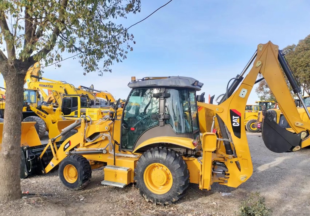 CAT 420 F Caterpillar 420F backhoe loader - Iş makinesi: fotoğraf 1 CAT 420 F Caterpillar 420F backhoe loader - Iş makinesi: fotoğraf 1