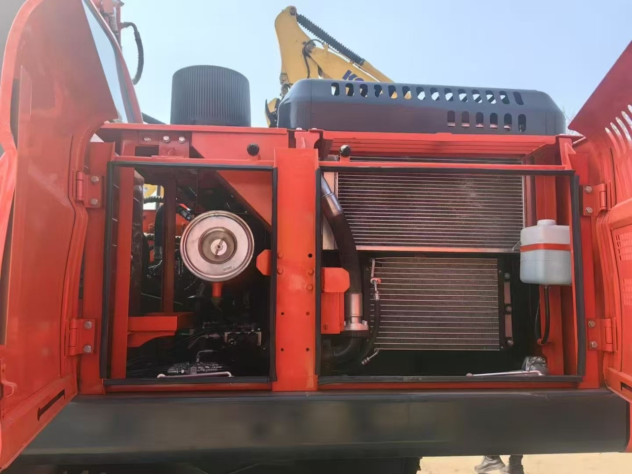 DOOSAN Dx225 - Paletli ekskavatör: fotoğraf 5 DOOSAN Dx225 - Paletli ekskavatör: fotoğraf 5