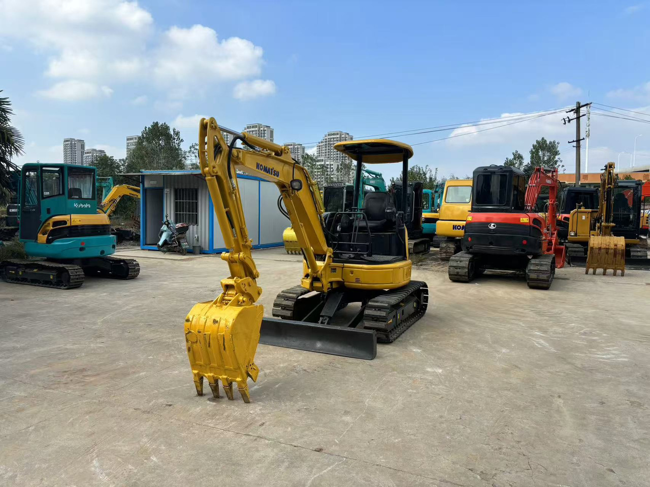 Komatsu Komatsu 20, Komatsu 20 - Mini ekskavatör: fotoğraf 5 Komatsu Komatsu 20, Komatsu 20 - Mini ekskavatör: fotoğraf 5