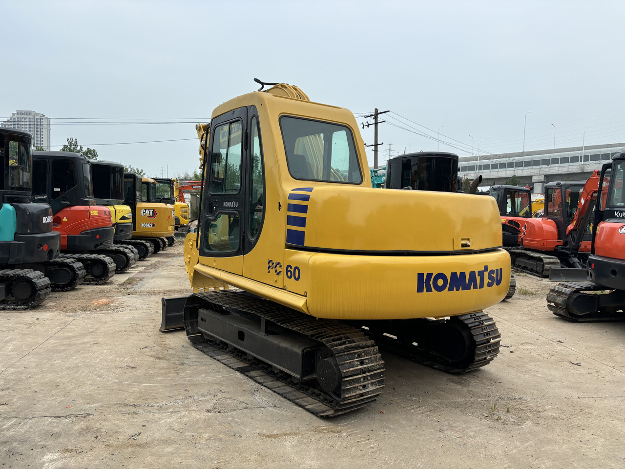 Komatsu PC 60-7 - Mini ekskavatör: fotoğraf 3 Komatsu PC 60-7 - Mini ekskavatör: fotoğraf 3