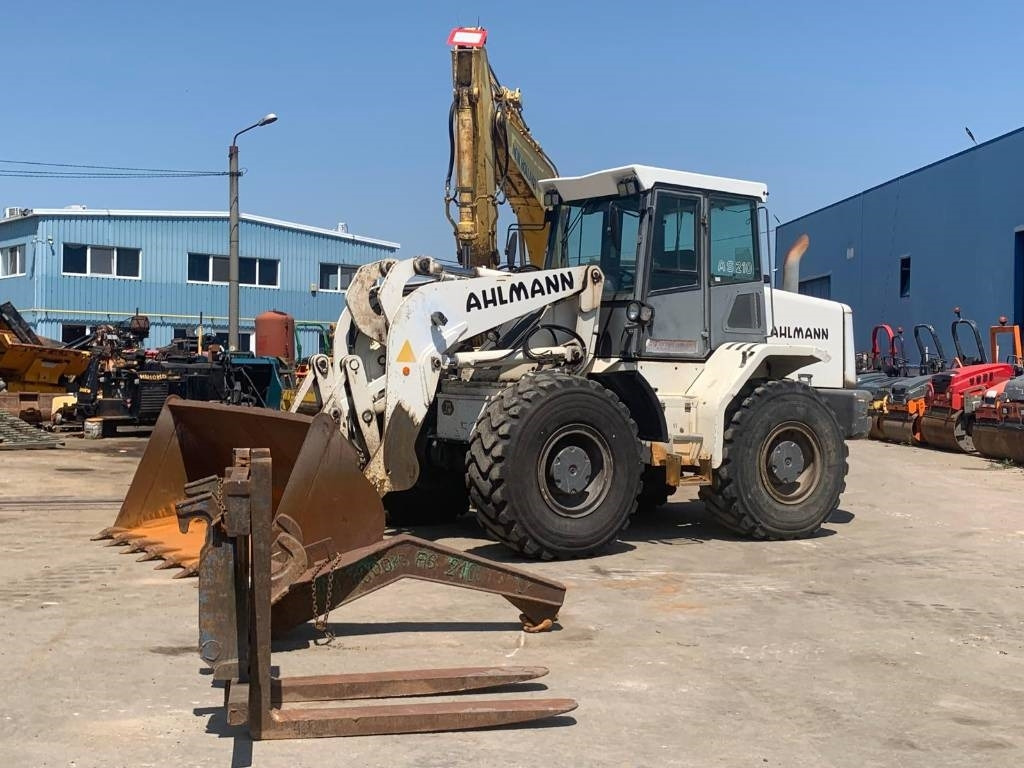 Ahlmann AS 210 - Tekerlekli yükleyici: fotoğraf 4 Ahlmann AS 210 - Tekerlekli yükleyici: fotoğraf 4