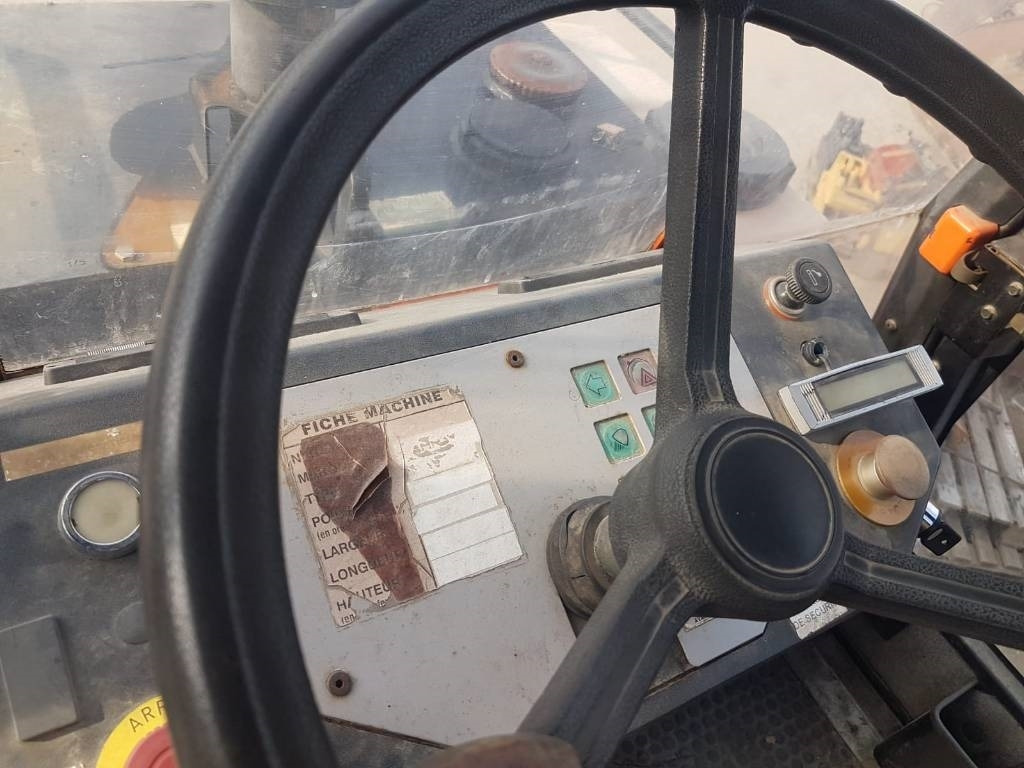 Ammann AV 95 - Yol silindiri: fotoğraf 5 Ammann AV 95 - Yol silindiri: fotoğraf 5