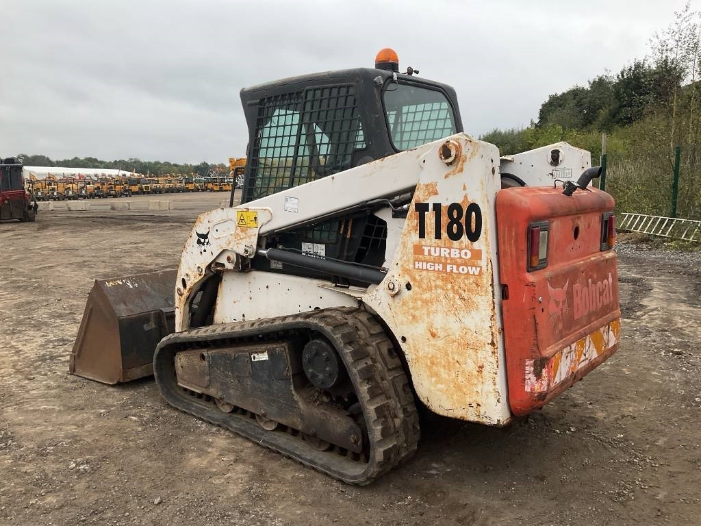 Bobcat T 180 - Mini yükleyici: fotoğraf 3 Bobcat T 180 - Mini yükleyici: fotoğraf 3