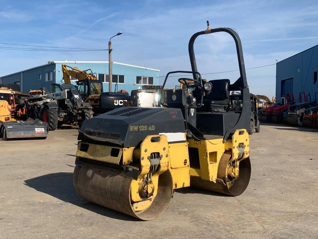 Bomag BW 120 AD-3 - Yol silindiri: fotoğraf 4 Bomag BW 120 AD-3 - Yol silindiri: fotoğraf 4