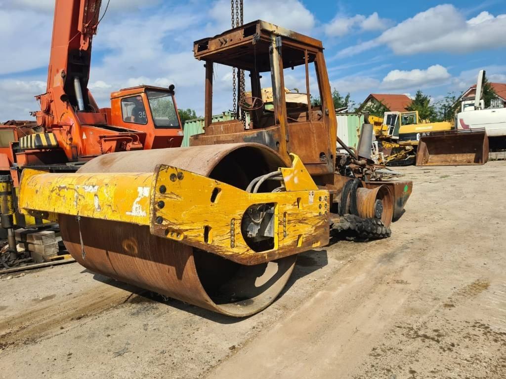 Bomag BW 213 D H-4 FOR PARTS - Kompaktör: fotoğraf 1 Bomag BW 213 D H-4 FOR PARTS - Kompaktör: fotoğraf 1