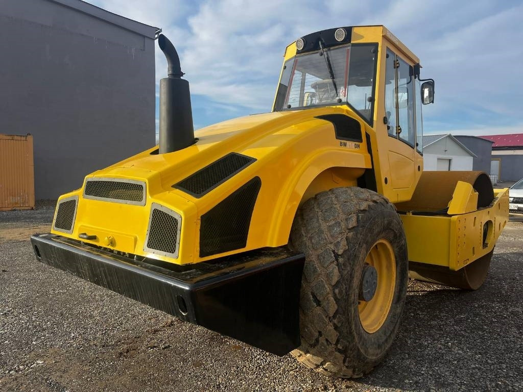 Bomag BW 216 D H-4 - Kompaktör: fotoğraf 4 Bomag BW 216 D H-4 - Kompaktör: fotoğraf 4