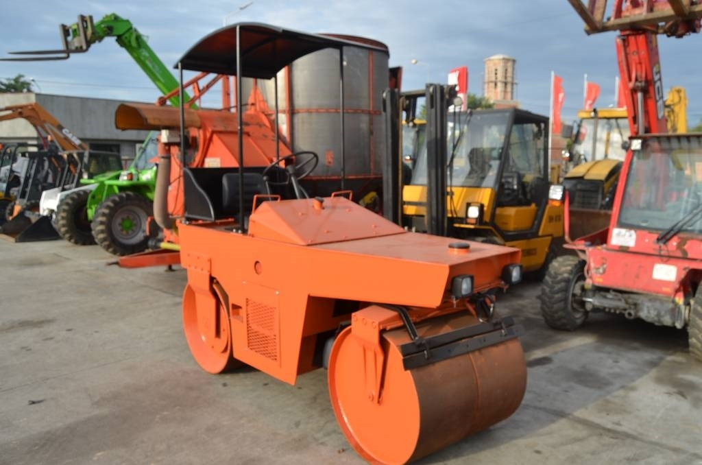 Bomag BW 90 - Yol silindiri: fotoğraf 2 Bomag BW 90 - Yol silindiri: fotoğraf 2