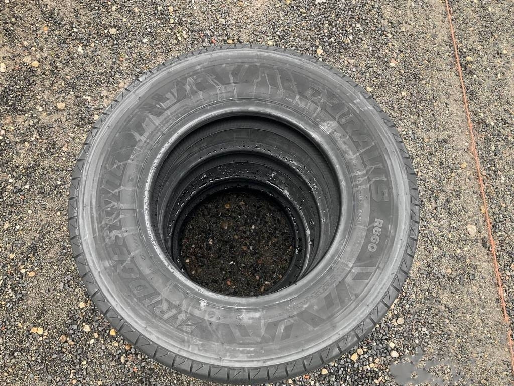 Bridgestone Duravis 215/70 R15C TYRES - Lastik - Kamyon: fotoğraf 3 Bridgestone Duravis 215/70 R15C TYRES - Lastik - Kamyon: fotoğraf 3
