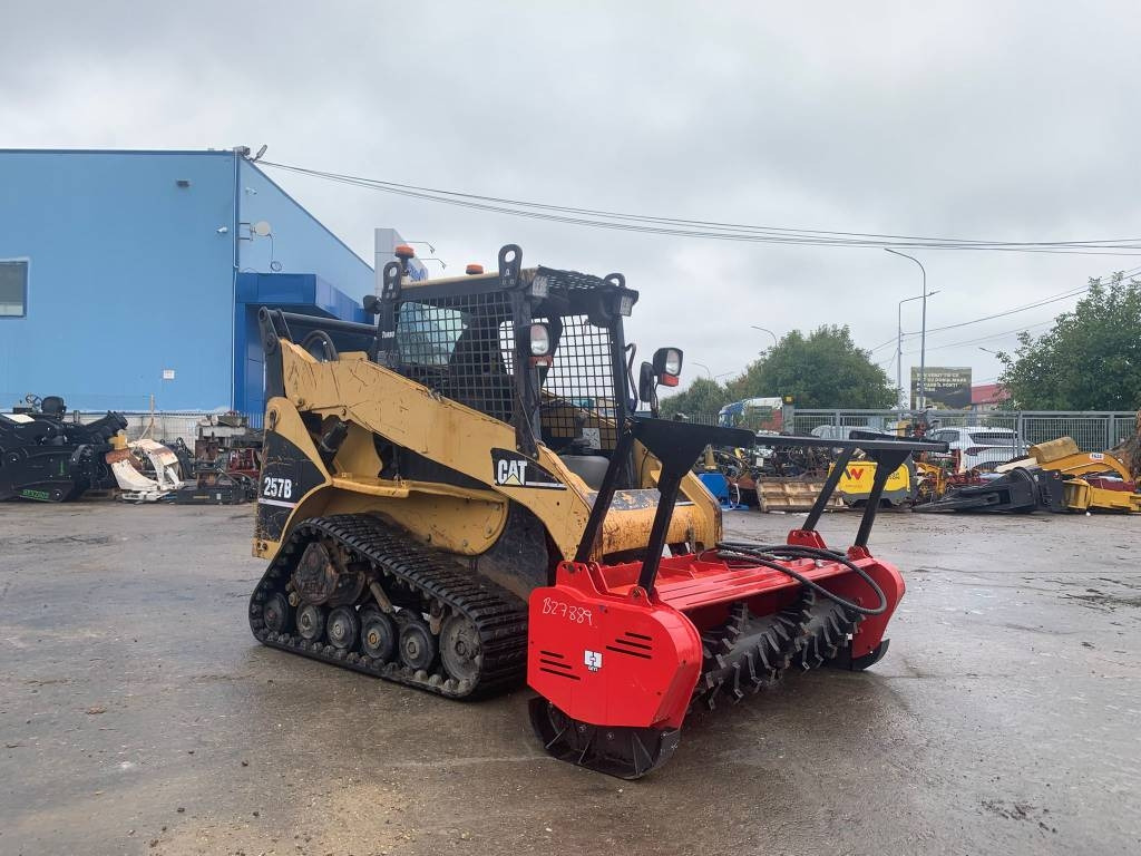 CAT 257 B - Mini yükleyici: fotoğraf 1 CAT 257 B - Mini yükleyici: fotoğraf 1