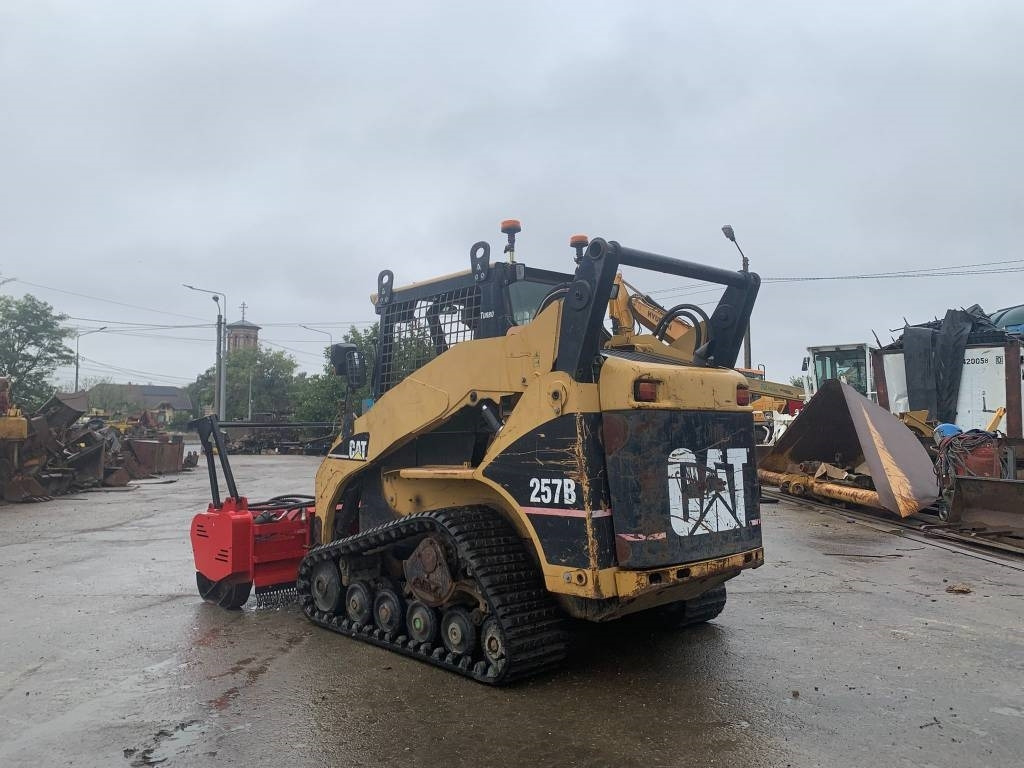 CAT 257 B - Mini yükleyici: fotoğraf 4 CAT 257 B - Mini yükleyici: fotoğraf 4