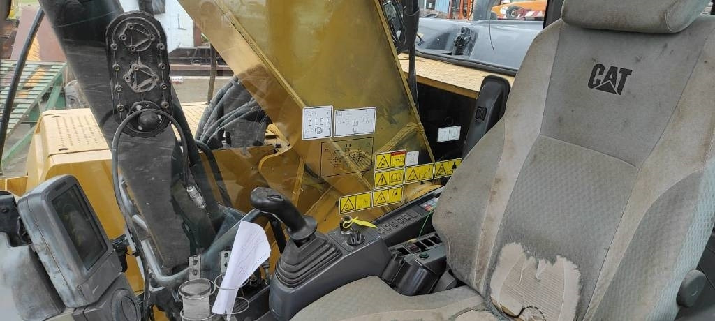 Paletli ekskavatör CAT 320 D: fotoğraf 7