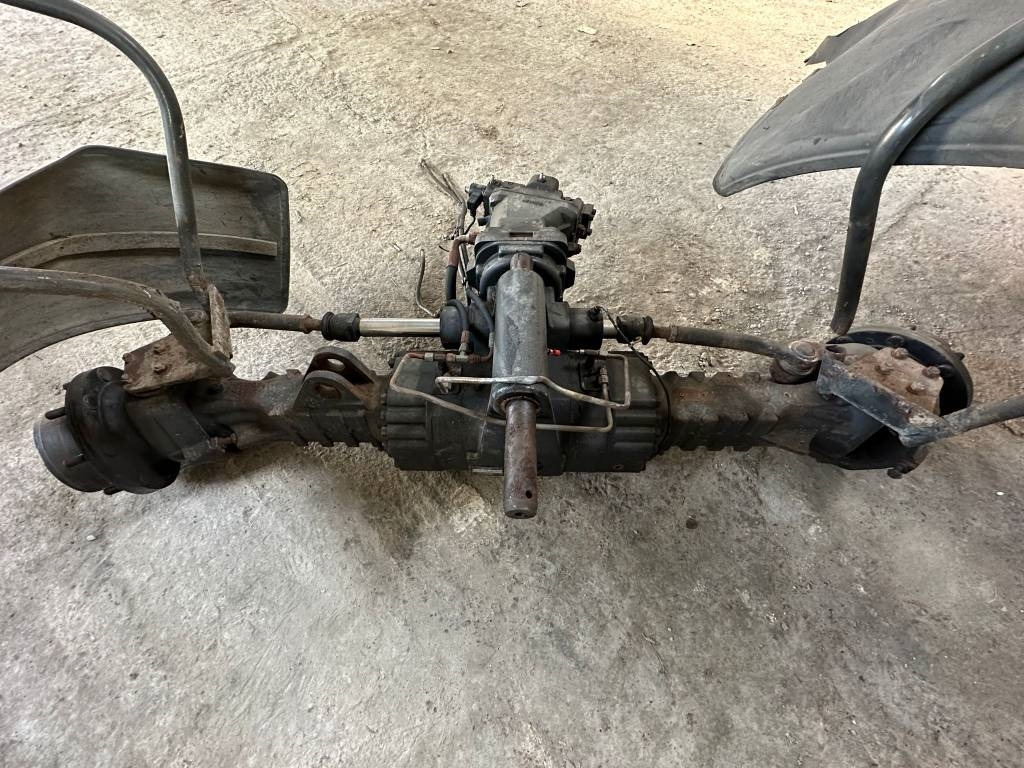 Dana Spicer 103/212 AXLE - Aks ve yedek parça - İş makinaları: fotoğraf 2 Dana Spicer 103/212 AXLE - Aks ve yedek parça - İş makinaları: fotoğraf 2