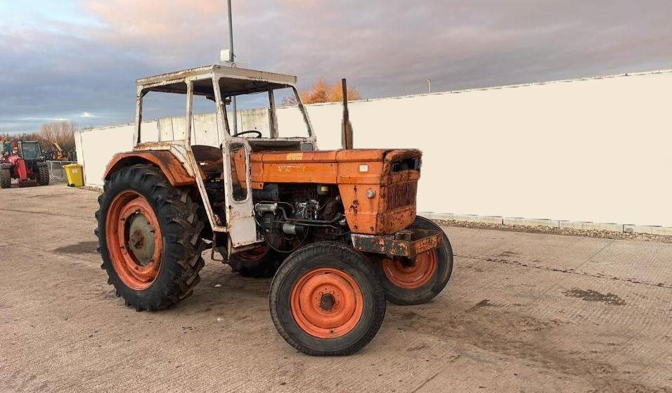 Fiat 670 - Traktör: fotoğraf 1 Fiat 670 - Traktör: fotoğraf 1