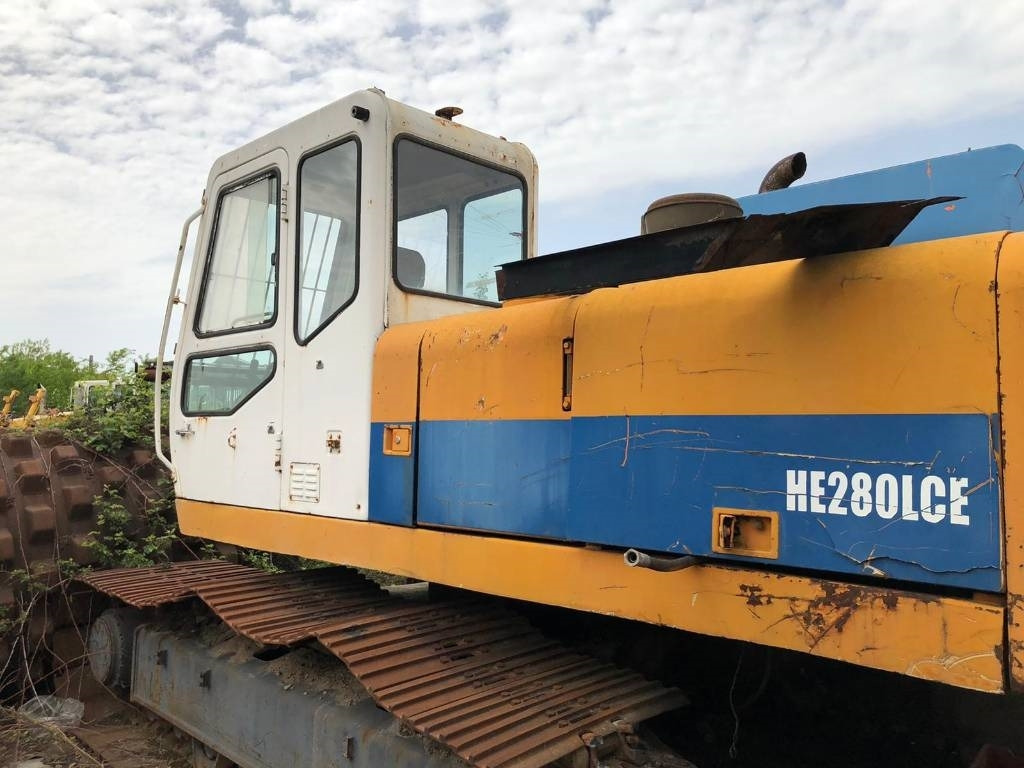 Halla Hitachi HE 280 ICE - Paletli ekskavatör: fotoğraf 2 Halla Hitachi HE 280 ICE - Paletli ekskavatör: fotoğraf 2