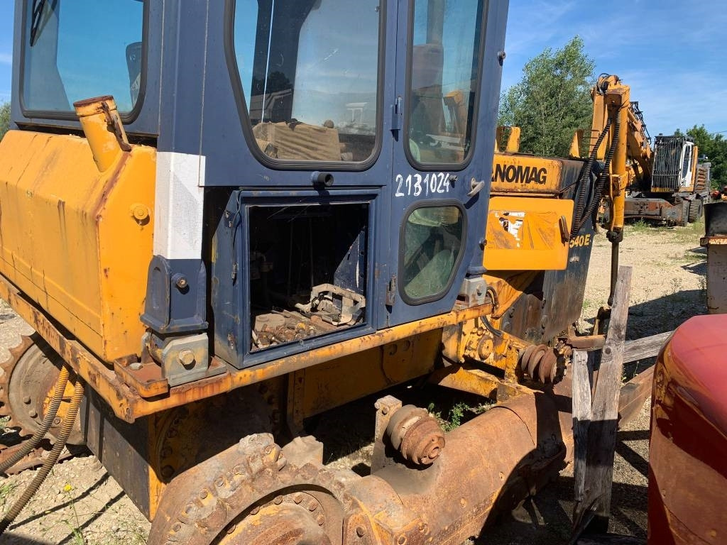 Hanomag D 540 E FOR PARTS - Buldozer: fotoğraf 4 Hanomag D 540 E FOR PARTS - Buldozer: fotoğraf 4