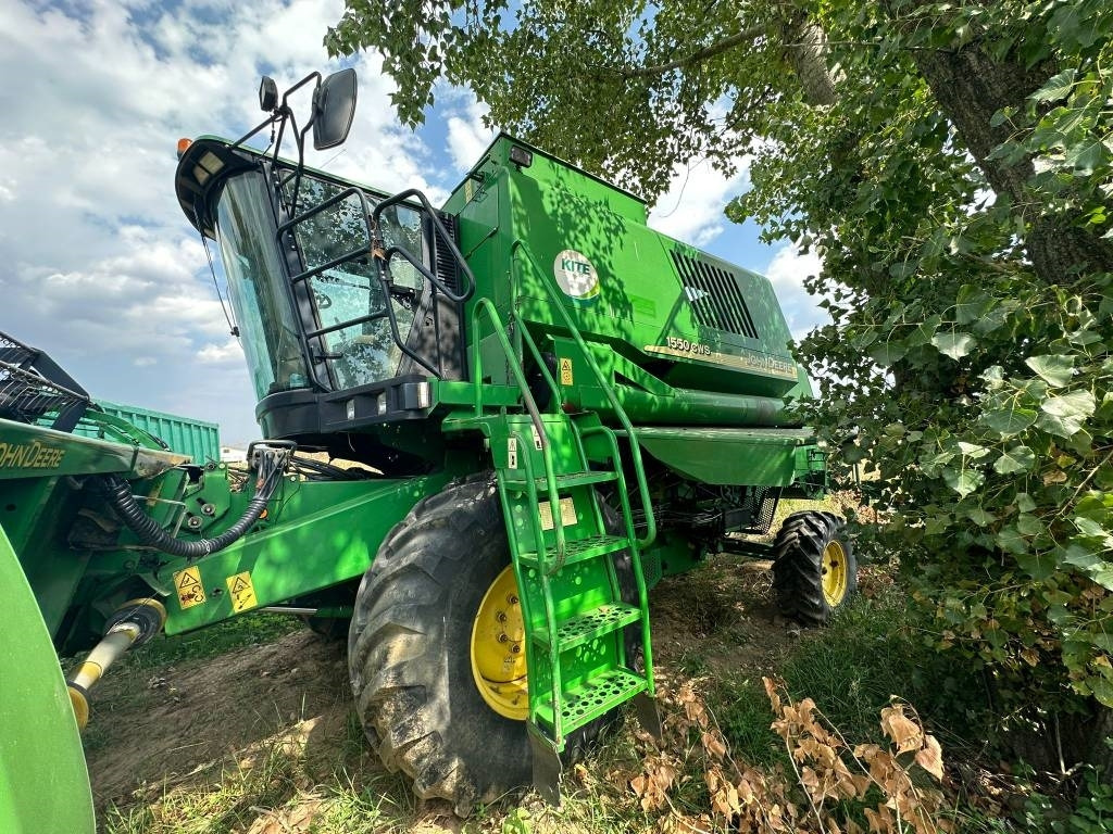 John Deere 1550 CWS - Biçerdöver: fotoğraf 2 John Deere 1550 CWS - Biçerdöver: fotoğraf 2