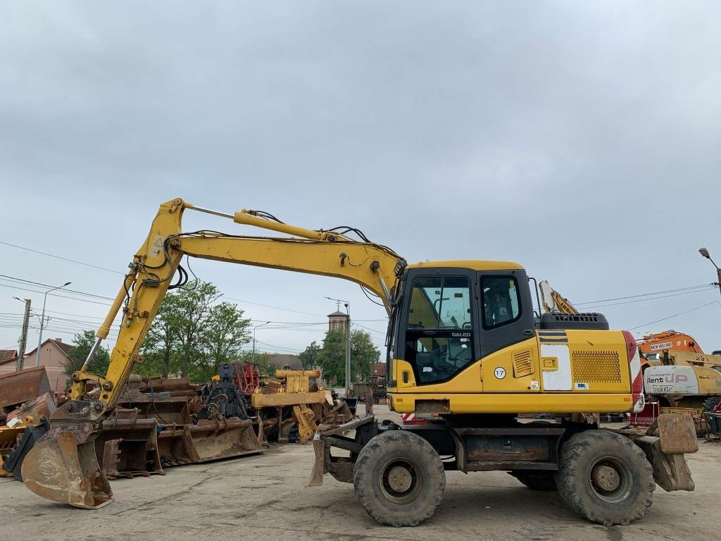Komatsu PW 140-7 - Tekerlekli ekskavatör: fotoğraf 2 Komatsu PW 140-7 - Tekerlekli ekskavatör: fotoğraf 2