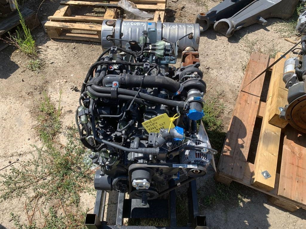 Kubota V 2403 NEW ENGINE - Motor - İş makinaları: fotoğraf 2 Kubota V 2403 NEW ENGINE - Motor - İş makinaları: fotoğraf 2
