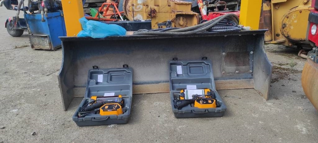 Meccanica Breganzese PL2000 - Dozer bıçağı - İş makinaları: fotoğraf 1 Meccanica Breganzese PL2000 - Dozer bıçağı - İş makinaları: fotoğraf 1