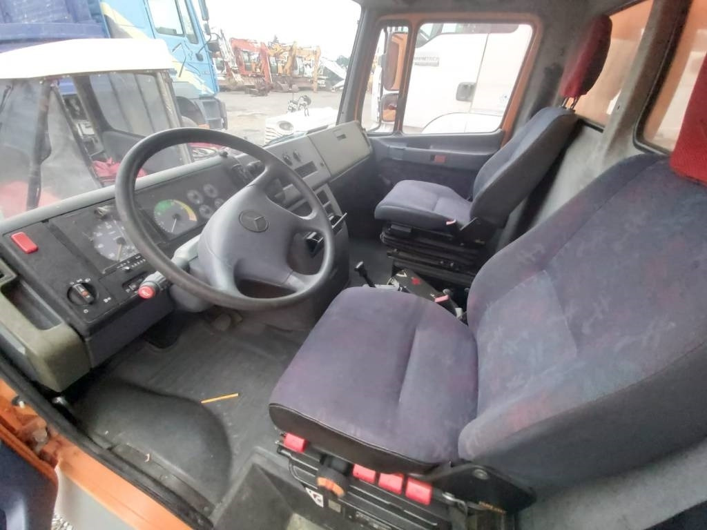 Kapalı kasa kamyon Mercedes-Benz 814D: fotoğraf 6