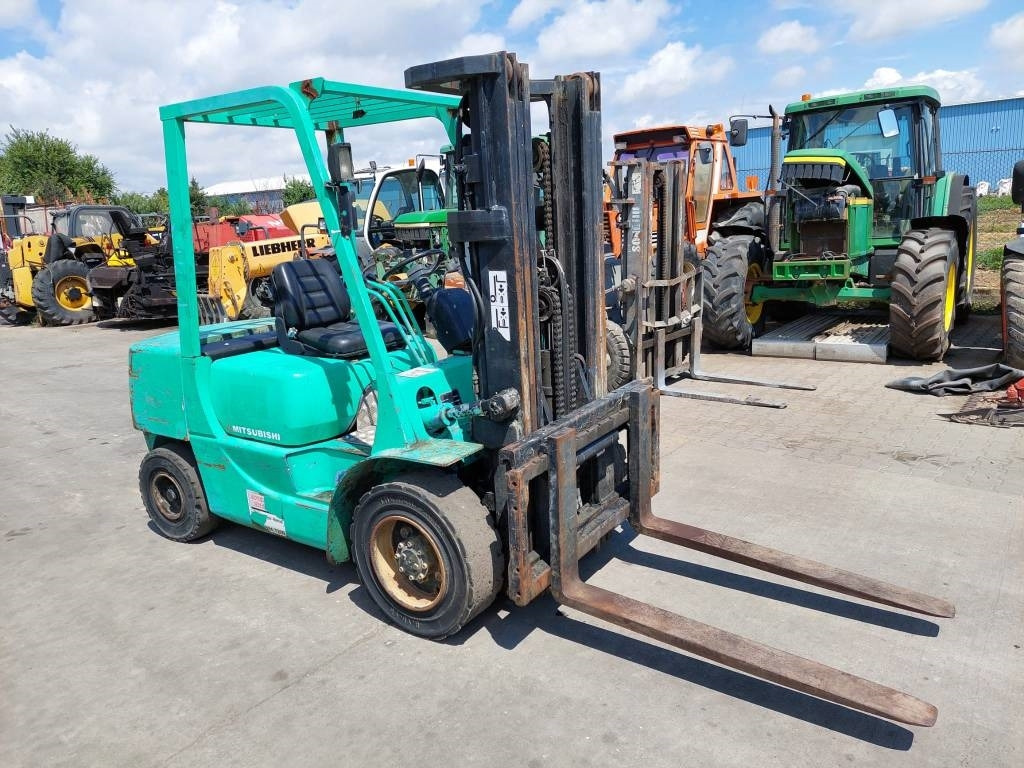 Mitsubishi FD35A - Dizel forklift: fotoğraf 2 Mitsubishi FD35A - Dizel forklift: fotoğraf 2