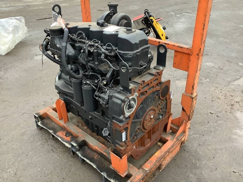 New Holland F4DE9687J*J100 - Motor - İş makinaları: fotoğraf 4 New Holland F4DE9687J*J100 - Motor - İş makinaları: fotoğraf 4