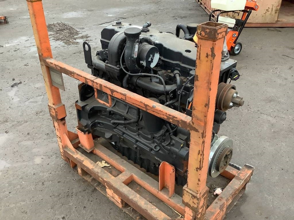 New Holland F4DE9687J*J100 - Motor - İş makinaları: fotoğraf 2 New Holland F4DE9687J*J100 - Motor - İş makinaları: fotoğraf 2