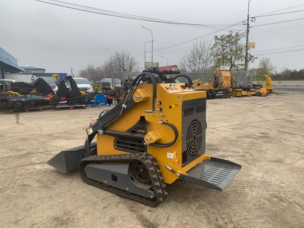 Newrick ZW480 - Mini yükleyici: fotoğraf 3 Newrick ZW480 - Mini yükleyici: fotoğraf 3