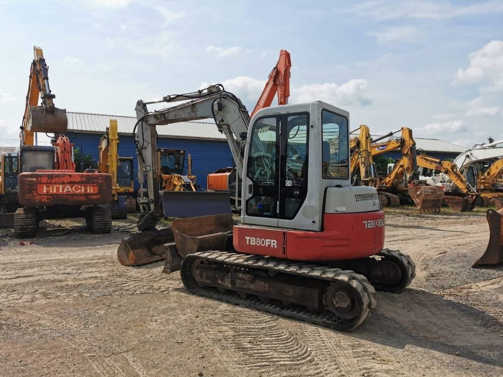 Takeuchi TB80FR - Mini ekskavatör: fotoğraf 3 Takeuchi TB80FR - Mini ekskavatör: fotoğraf 3