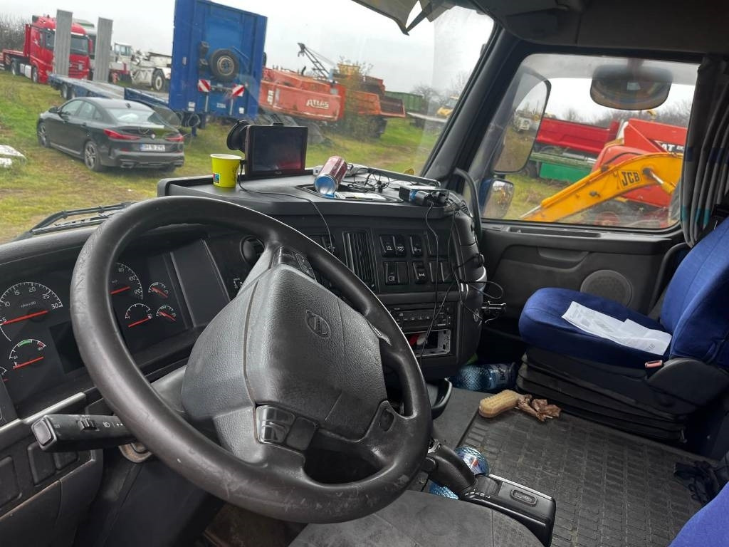 Volvo FH 12 460 - Kapalı kasa kamyon: fotoğraf 4 Volvo FH 12 460 - Kapalı kasa kamyon: fotoğraf 4