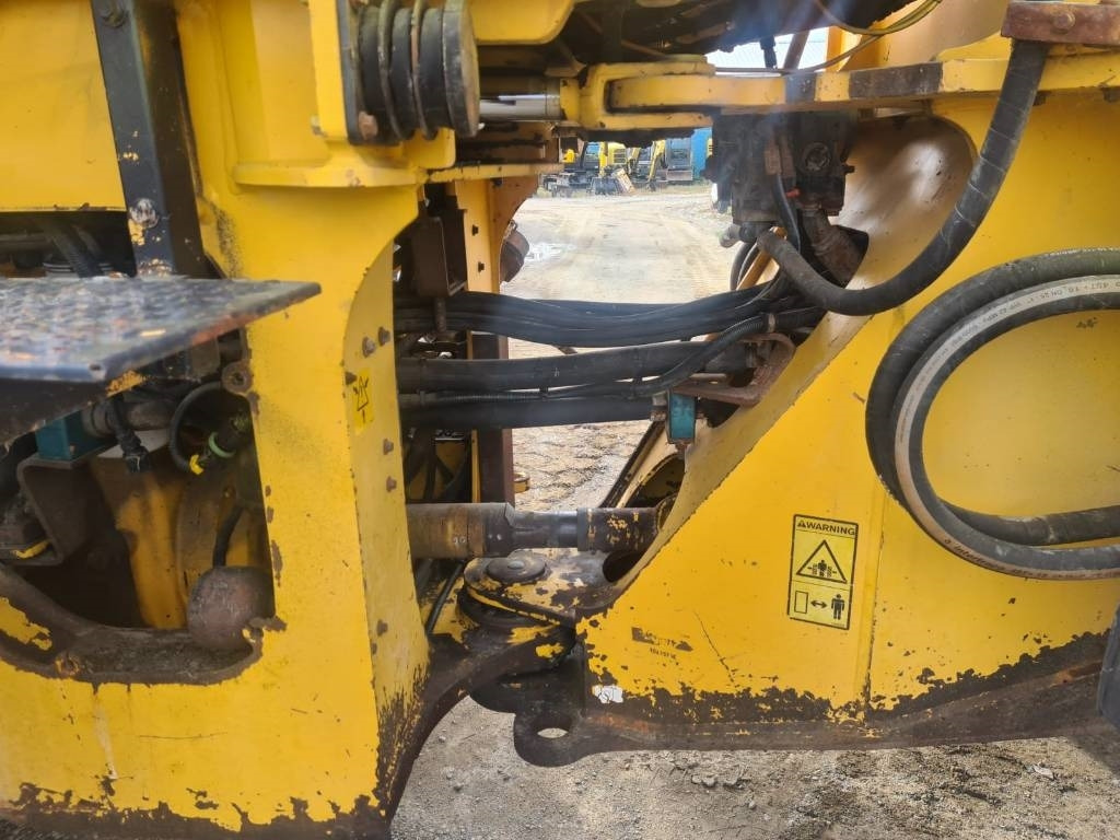 Volvo L 120 E - Tekerlekli yükleyici: fotoğraf 4 Volvo L 120 E - Tekerlekli yükleyici: fotoğraf 4