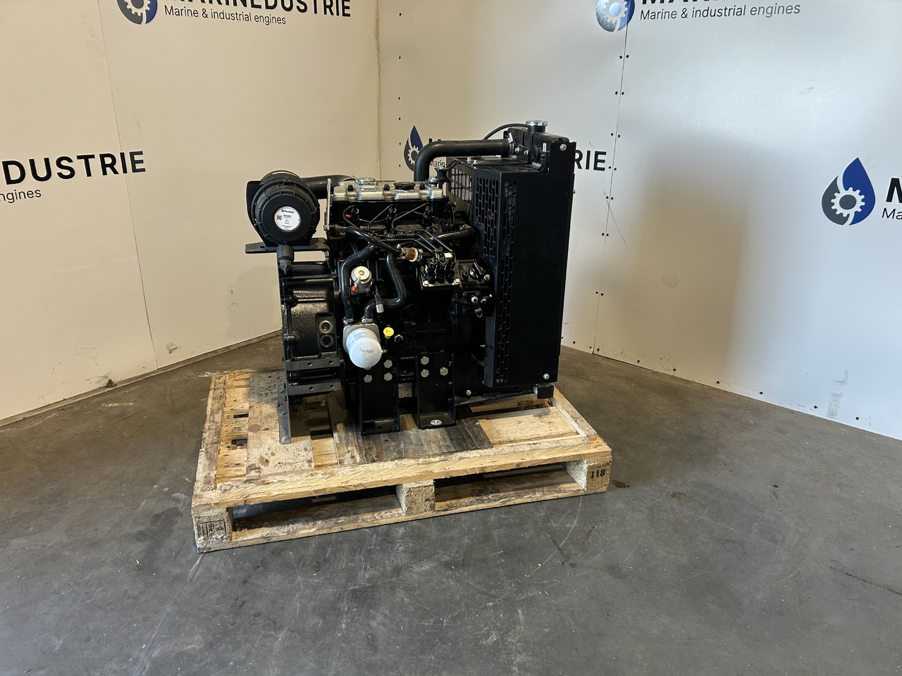 Perkins 403D-15 (GK) - Motor - İş makinaları: fotoğraf 1 Perkins 403D-15 (GK) - Motor - İş makinaları: fotoğraf 1