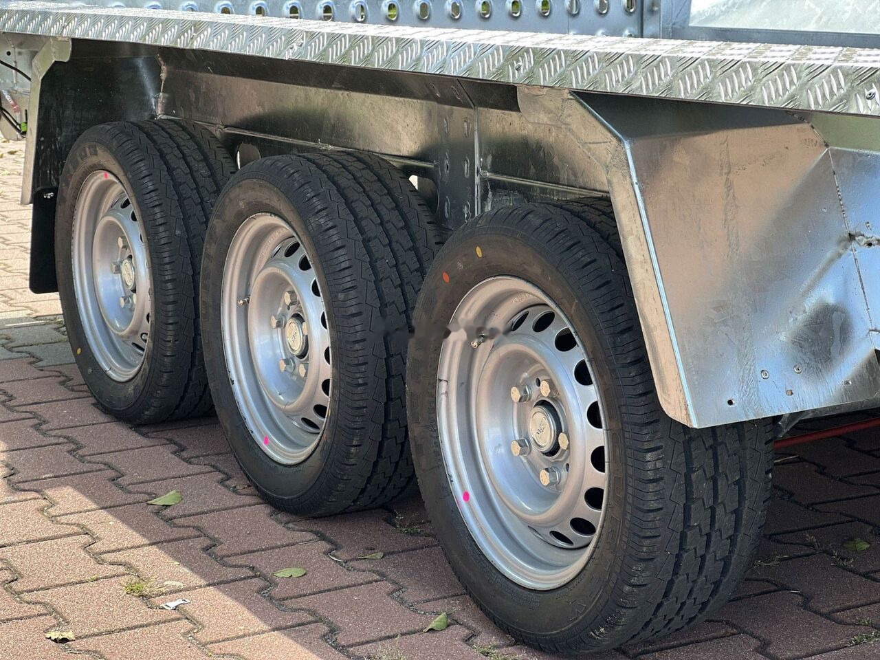 Wiola Pod sprzęt budowlany B3540 MAXX 3500kg - İş makinası römorku: fotoğraf 2 Wiola Pod sprzęt budowlany B3540 MAXX 3500kg - İş makinası römorku: fotoğraf 2