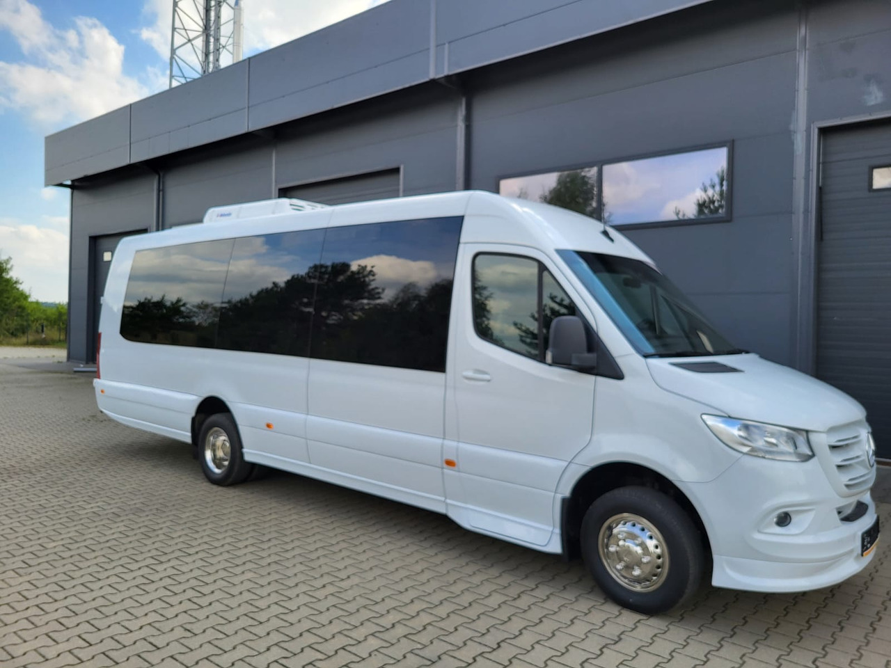 Mercedes-Benz Sprinter 517 CDI LONG 24 places + 4 standing - Şehirlerarası otobüs: fotoğraf 1 Mercedes-Benz Sprinter 517 CDI LONG 24 places + 4 standing - Şehirlerarası otobüs: fotoğraf 1