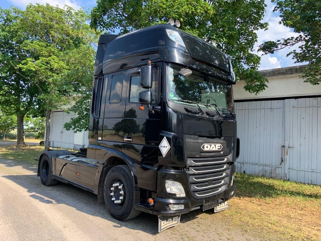 DAF XF 106/460 SSC Vollausstattung - Çekici: fotoğraf 1 DAF XF 106/460 SSC Vollausstattung - Çekici: fotoğraf 1