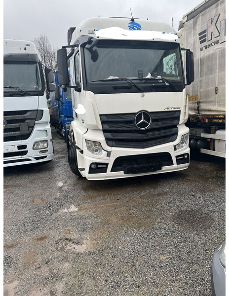 Mercedes-Benz 1842 LS Actros 1-Hand - Çekici: fotoğraf 1 Mercedes-Benz 1842 LS Actros 1-Hand - Çekici: fotoğraf 1