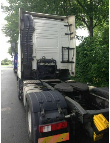 Volvo FH 440 G.Haus-Hochdach Euro:4 German Truck - Çekici: fotoğraf 4 Volvo FH 440 G.Haus-Hochdach Euro:4 German Truck - Çekici: fotoğraf 4