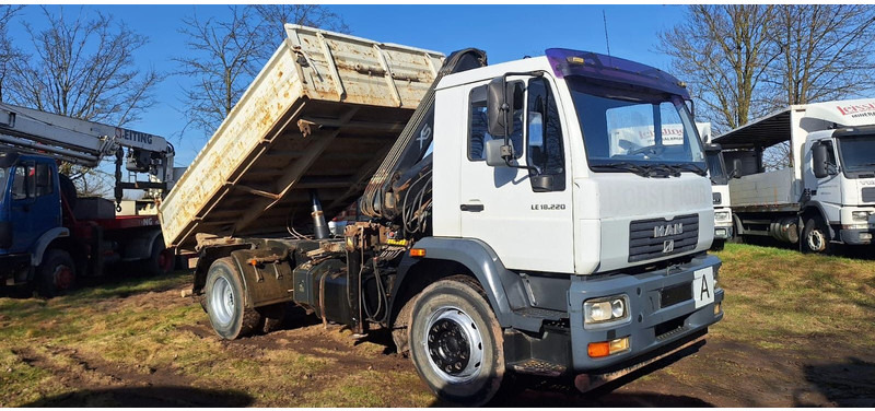 MAN TGM 18.220 4x2 3.S-Kipper mit Kran - Damperli kamyon, Vinçli kamyon: fotoğraf 4 MAN TGM 18.220 4x2 3.S-Kipper mit Kran - Damperli kamyon, Vinçli kamyon: fotoğraf 4