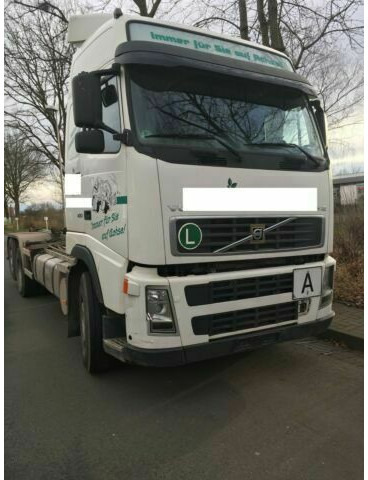 Volvo FH12-420 G.Haus 2xBett Klima Schaltgetriebe Reta - Kancalı yükleyici kamyon: fotoğraf 4 Volvo FH12-420 G.Haus 2xBett Klima Schaltgetriebe Reta - Kancalı yükleyici kamyon: fotoğraf 4