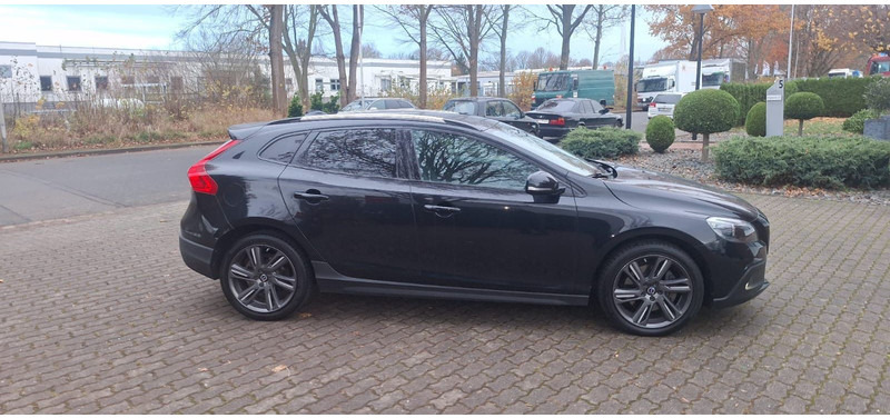 Volvo V40 Cross Country You! - Binek araba: fotoğraf 3 Volvo V40 Cross Country You! - Binek araba: fotoğraf 3