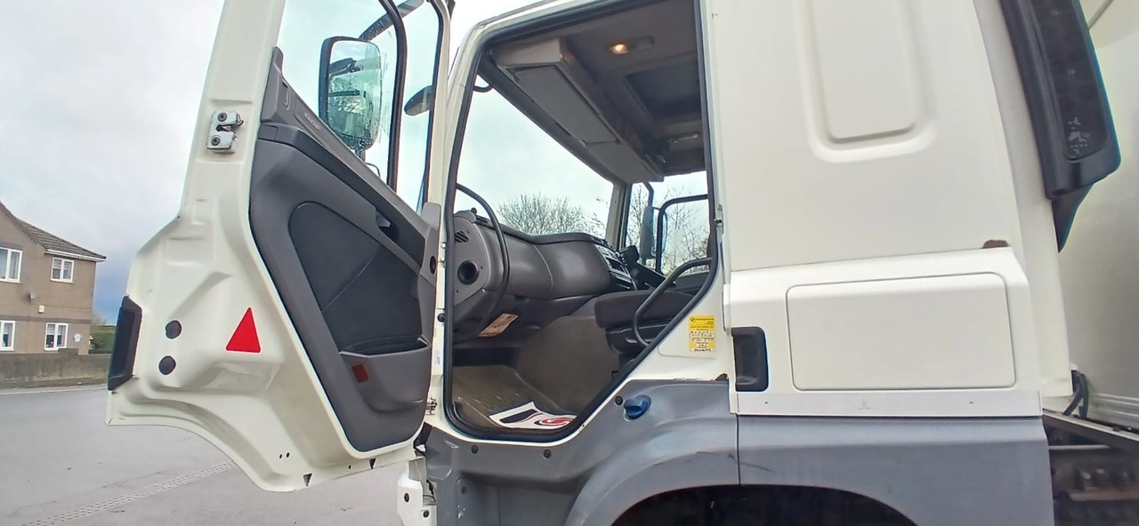 Refrijeratör kamyon 2014 DAF CF 330 Refrigerated Truck: fotoğraf 17