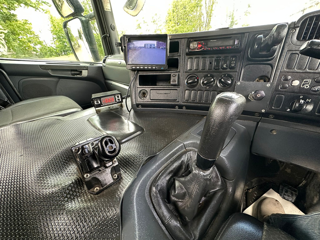 Damperli kamyon 2015 Scania P410 Tipper Truck: fotoğraf 28